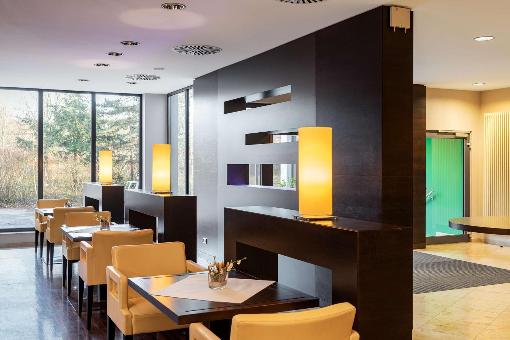 Nh Stuttgart Airport Hotel Filderstadt Kültér fotó