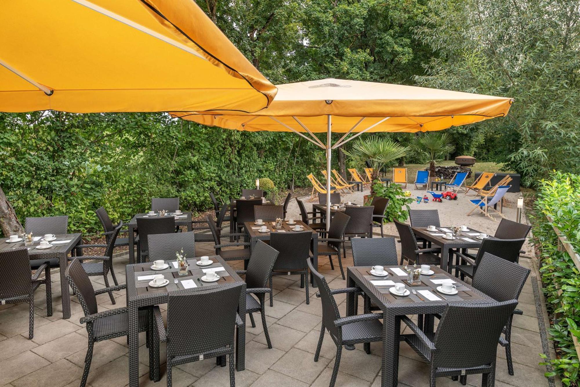 Nh Stuttgart Airport Hotel Filderstadt Kültér fotó